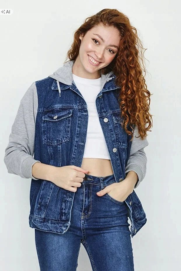 PIKOWANA KURTKA DAMSKA JEANS Z KAPTURKIEM SZARYM 46 5IA