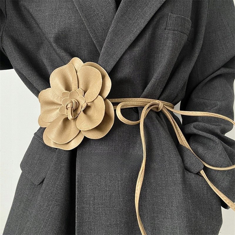 PASEK beżowy skórzany z kwiatem WIĄZANY efektowny DODATEK elegancki