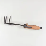 Grabie i motyki - Pazurki ogrodnicze - W. Legutko - miniaturka - grafika 1