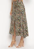 Spódnice - Czarna Midi Spódnica z Wiskozy w Kwiatowy Print z Materiałowym Paskiem Omona - miniaturka - grafika 1