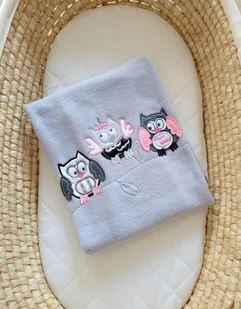 Kocyk polarowy- Sowy Bigi Zibi & Adele- szaro-różowy - Koce i narzuty dla dzieci - miniaturka - grafika 1
