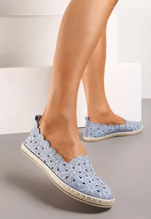 Espadryle damskie - Jasnoniebieskie Espadryle Ażurowe w Kwiatki z Plecionką Liovena - grafika 1