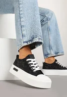 Trampki damskie - Czarne Trampki na Platformie Ozdobione Haftem Talauri - miniaturka - grafika 1