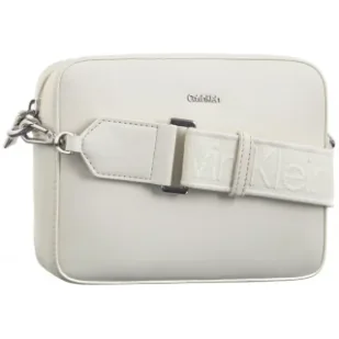 Torebka Listonoszka CK Must Small Camera Bag Chalk K60K613145 67U (CK631-b) Calvin Klein - Torebki damskie - miniaturka - grafika 1