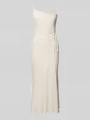 Sukienki - Sukienka midi o kroju slim fit z odpinaną tasiemką materiałową model ‘Thea’ - miniaturka - grafika 1