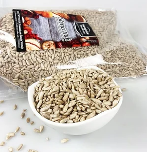 Słonecznik łuskany 25kg Swojska Piwniczka - Ziarna i nasiona roślin strączkowych - miniaturka - grafika 1