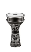 Instrumenty perkusyjne - Meinl Percussion meinl Percussion HE-122 aluminium Darbuka (handgraviert), z tworzywa sztucznego futra, średnica 16,51 cm (6,5 cala), srebrny HE-122 - miniaturka - grafika 1