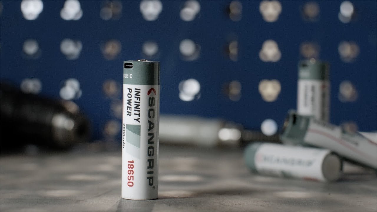 Wydajna bateria 18650 z ładowaniem USB-C 03.5959