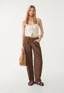 Spodnie damskie - Stradivarius Jeansy baggy balloon z efektem sprania Brązowy 34 - miniaturka - grafika 1