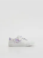Buty dla dziewczynek - Reserved - Trampki Kuromi z imitacji skóry - biały - miniaturka - grafika 1