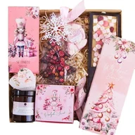 Zestawy upominkowe - PREZENT ŚWIĄTECZNY KOSZ PREZENTOWY Słodki Zestaw z czekoladami i świecą sojową - miniaturka - grafika 1