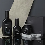 Zestawy kosmetyków damskich - Pyunkang Yul Black Tea Line Gift Set – zestaw prezentowy (tonik, serum, krem) - miniaturka - grafika 1