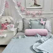 Koce i narzuty dla dzieci - LEKKA NARZUTA 140x200cm WAFELKOWA EUKALIPTUSOWA Z FALBANKĄ - miniaturka - grafika 1