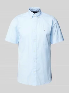 Koszule męskie - Koszula casualowa o kroju regular fit z kołnierzykiem typu button down - grafika 1