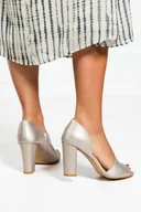 Czółenka - Złote czółenka skórzane damskie na słupku z geometrycznymi wycięciami PRODUKT POLSKI Casu 2473-708 - miniaturka - grafika 1