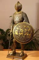 Figurki dekoracyjne - Rycerz z mieczem i tarczą - miniaturka - grafika 1