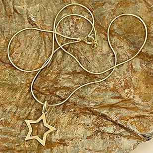 Łańcuszek pozłacany z gwiazdką, Gwiazdka na Święta, prezent dla Niej - Łańcuszki - miniaturka - grafika 1