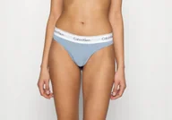 Majtki damskie - CALVIN KLEIN STRINGI NIEBIESKIE GŁADKIE DAMSKIE Z LOGO S 2A1E6_B* TIA - miniaturka - grafika 1