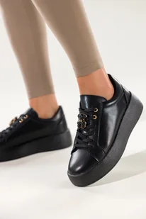 Czarne sneakersy skórzane damskie creepersy na platformie sznurówka z misiem Carla 7664 - Półbuty damskie - miniaturka - grafika 1