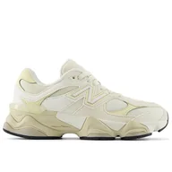 Buty dla dziewczynek - Buty dziecięce New Balance GC9060EK - białe - miniaturka - grafika 1