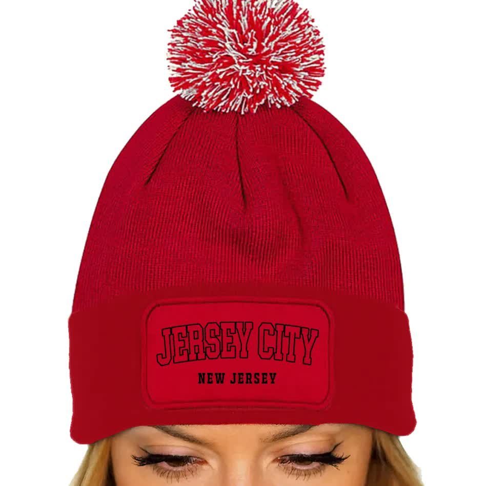 CZAPKA POMPON Bawełniana ZIMOWA Czerwona JERSEY CITY Miasta USA Wzory