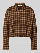 Koszule damskie - Bluzka koszulowa krótka ze wzorem w kratę model ‘CAT LIFE’ - miniaturka - grafika 1