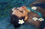 Czasopisma - Sesja floatingu w Łodzi - miniaturka - grafika 1