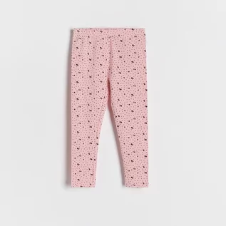 Spodnie i spodenki dla dziewczynek - Reserved Bawełniane legginsy we wzory - Różowy - grafika 1