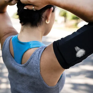 Elastyczny materiałowy armband opaska na ramię do biegania fitness XL niebieska - Etui i futerały do telefonów - miniaturka - grafika 5