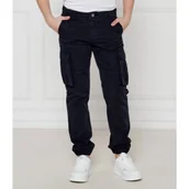 Spodnie i spodenki dla chłopców - Guess Spodnie cargo | Relaxed fit - miniaturka - grafika 1