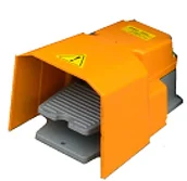 Akcesoria do myjek - Włącznik nożny do sterowania myjką warsztatową - miniaturka - grafika 1