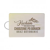 Deski do krojenia - Kocham dwie rzeczy w życiu: chodzenie po górach oraz gotowanie - drewniana deska z grawerem - miniaturka - grafika 1