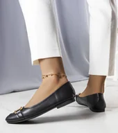 Mokasyny damskie - Czarne balerinki ze złotym zdobieniem Iris-39 - miniaturka - grafika 1