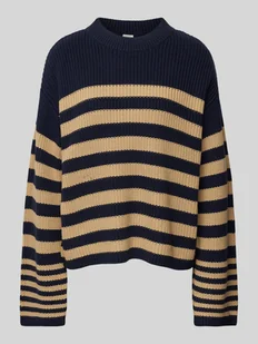 Sweter z dzianiny z okrągłym dekoltem model ‘YASRIGA’ - Swetry damskie - miniaturka - grafika 1