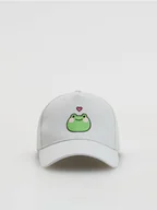 Czapki damskie - Reserved - Czapka z daszkiem z haftem - ciemnoszary - miniaturka - grafika 1