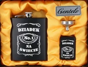 Piersiówki - Piersiówka + Zapalniczka Benzynowa Dla Dziadka Prezent - miniaturka - grafika 1