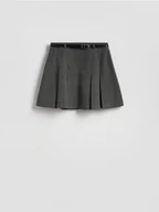 Spódnice - Reserved - Plisowana spódnica z paskiem - ciemnoszary - miniaturka - grafika 1