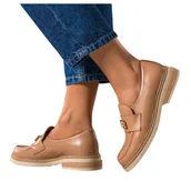 Mokasyny damskie - Camelowe mokasyny skórzane damskie ze złotą ozdobą PRODUKT POLSKI Casu 79825-38 - miniaturka - grafika 1