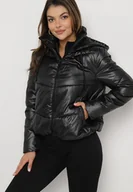 Kurtki damskie - Czarna Pikowana Kurtka z Kapturem i Ściągaczem w Talii Atirim - miniaturka - grafika 1