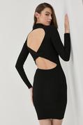 Sukienki - Guess sukienka kolor czarny mini dopasowana - miniaturka - grafika 1
