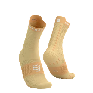COMPRESSPORT Skarpetki do biegania trailowe PRORACING SOCKS V4 TRAIL impala/buff orange - Skarpetki sportowe męskie - miniaturka - grafika 1