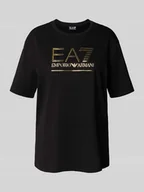 Koszulki i topy damskie - T-shirt z detalem z logo - miniaturka - grafika 1