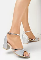 Sandały damskie - Srebrne Brokatowe Sandały z Błyszczącymi Paskami Trasea - miniaturka - grafika 1