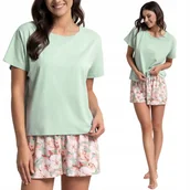 Piżamy damskie - BAWEŁNIANA PIŻAMA DAMSKA Z KRÓTKIM RĘKAWEM I SZORTAMI W KWIATY MORAJ L GREEN - miniaturka - grafika 1