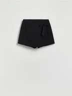 Spodenki damskie - Reserved - Spódnico-szorty z kokardą - czarny - miniaturka - grafika 1