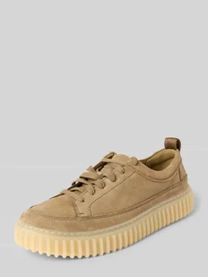 Buty sznurowane z fakturowaną podeszwą - Półbuty męskie - miniaturka - grafika 1