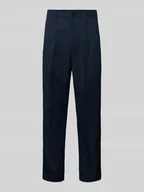 Spodnie męskie - Chinosy o kroju relaxed tapered fit z zakładkami w pasie - miniaturka - grafika 1