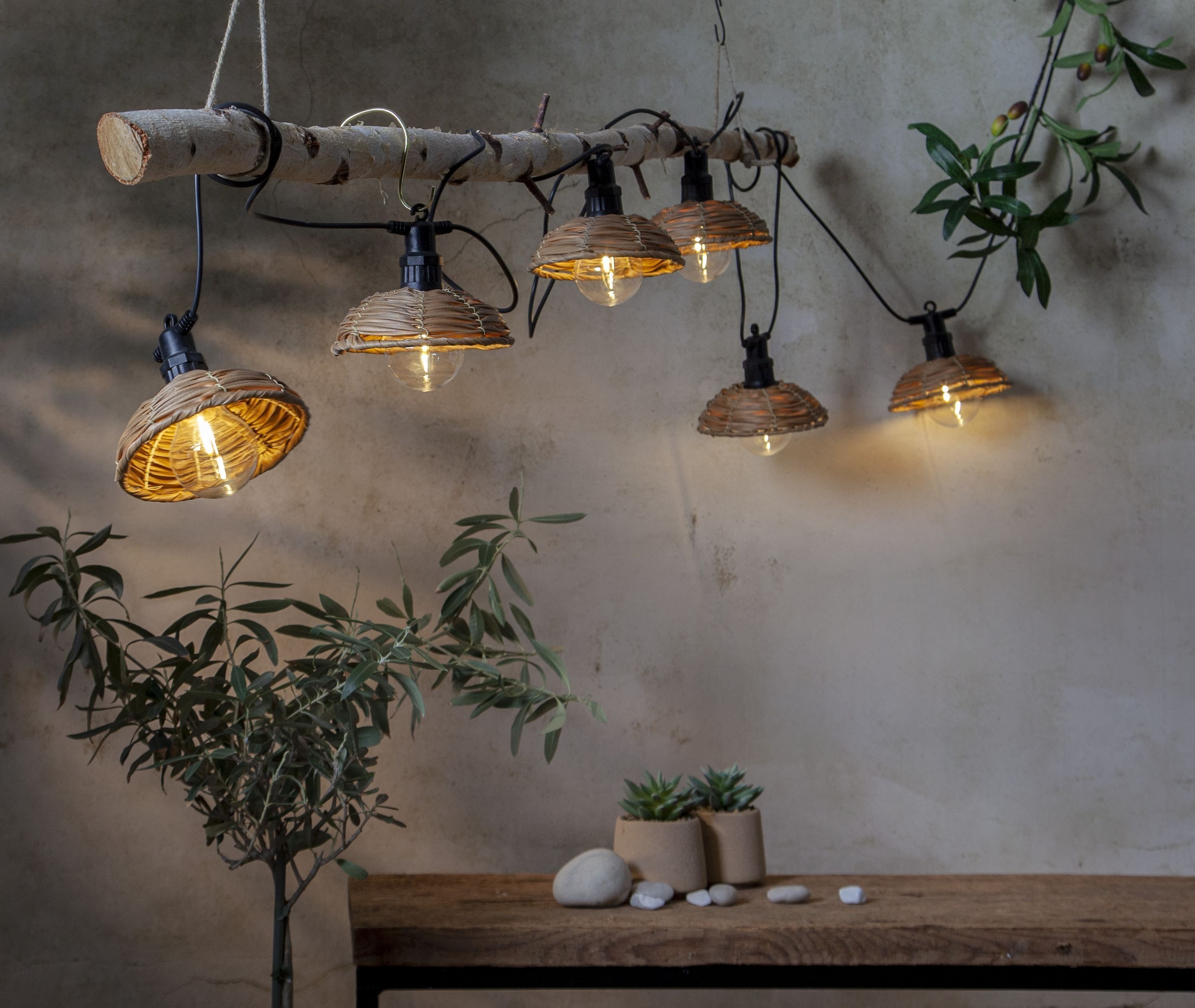 Girlanda ogrodowa 6 lampek LED z rattanowymi abażurami CESTA LIGHT