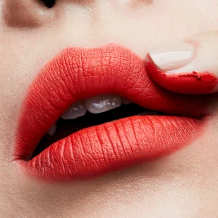 MAC Powder Kiss pomadka 3 g dla kobiet 303 Style Shocked! - Szminki - miniaturka - grafika 7