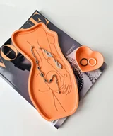 Kadzidła i dodatki - Taca dekoracyjna - wzór kobiety orange - miniaturka - grafika 1